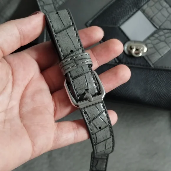 Color Block Pattern Purse - Picture 13 of 13